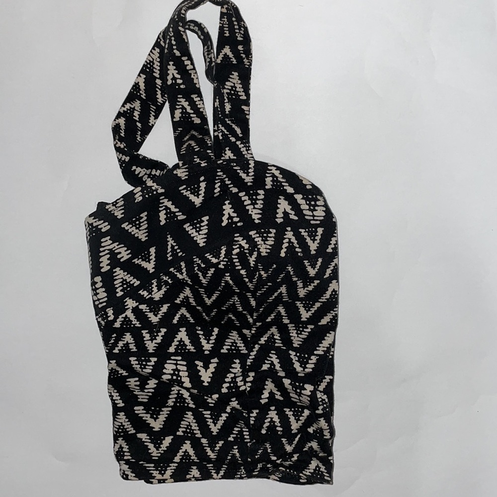 Black & White designed crop top with padding